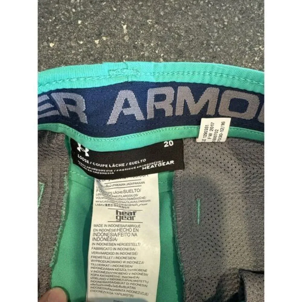 Under Armour Boys Youth‎ Gold Shorts Green With Clubs Size 20